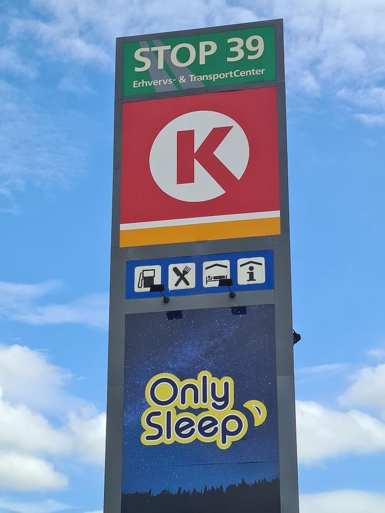 Onlysleep Trafikcenter Hotel สเลจล์ซี ภายนอก รูปภาพ