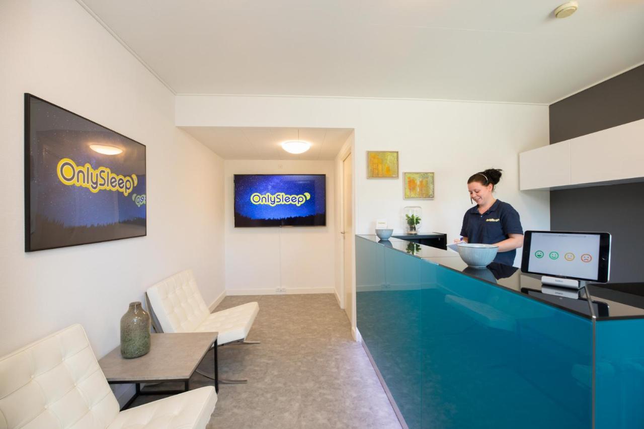 Onlysleep Trafikcenter Hotel สเลจล์ซี ภายนอก รูปภาพ