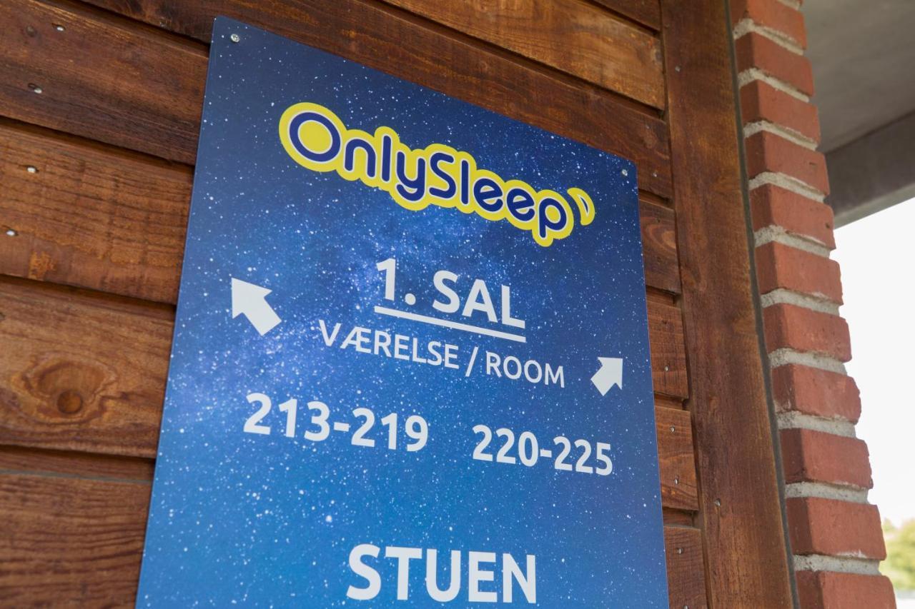 Onlysleep Trafikcenter Hotel สเลจล์ซี ภายนอก รูปภาพ